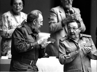 VIVA FIDEL! VIVA CUBA!
