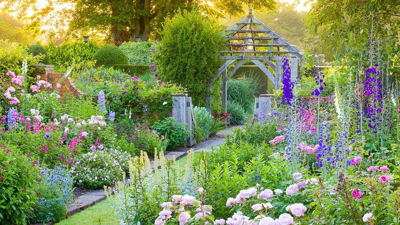 A Portrait of Wollerton Old Hall Garden Joe Wainwright