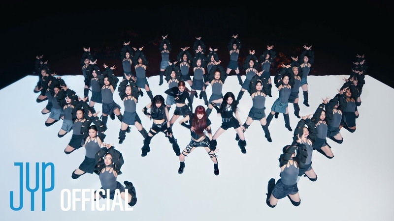 ITZY BORN TO