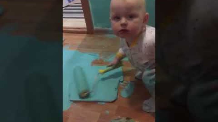 Сынок нам щас мама придет, а бежать