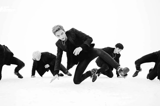 [RANDOM] K-pop Idols ’Are Sexy & They Know It’ xD (Original by LMFAO)