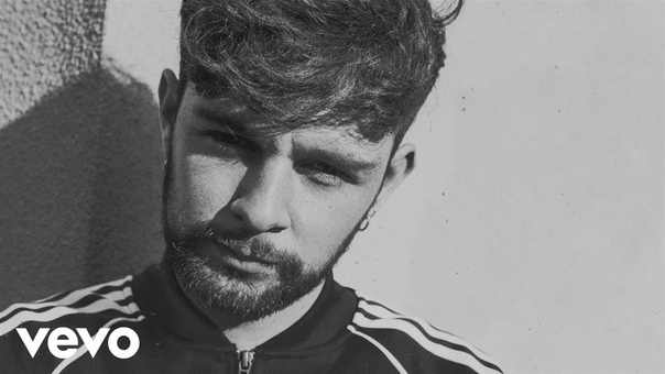 Tom Grennan Giving It All (