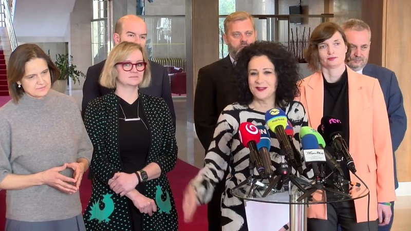 Sa S a PS podali návrh na odvolanie ministerky