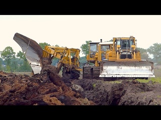 World’s biggest plow | Deep ploughing | Caterpillar D8H /E /D6R 650HP | Bijker diepploegen