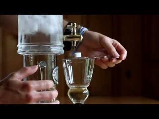 Как подавать абсент.flv