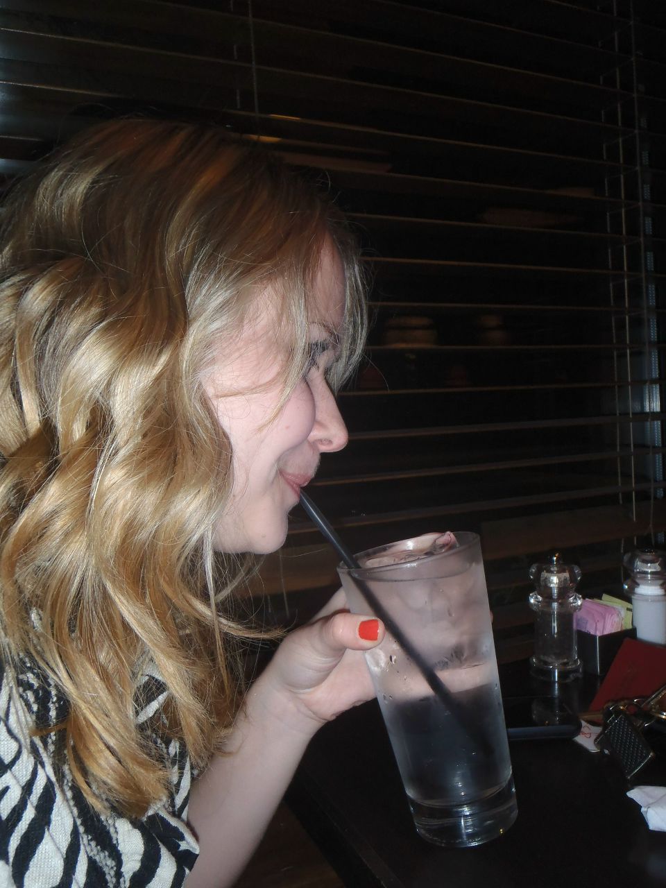 Liliya Collins | Mobile