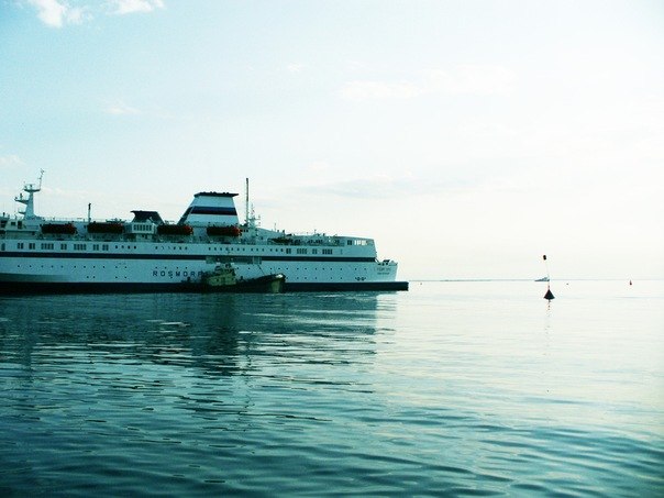 Девушка Сбольшимчемоданом | 