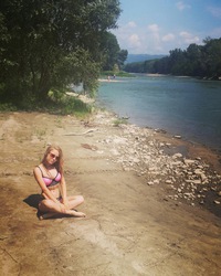 Анна Ларионова
