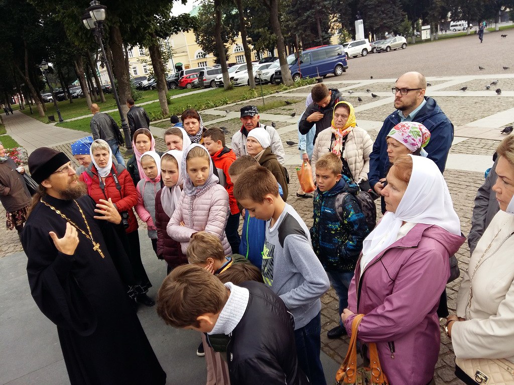 Вместе по святым местам: Воскресенский - Сергиев Посад - Хотьков