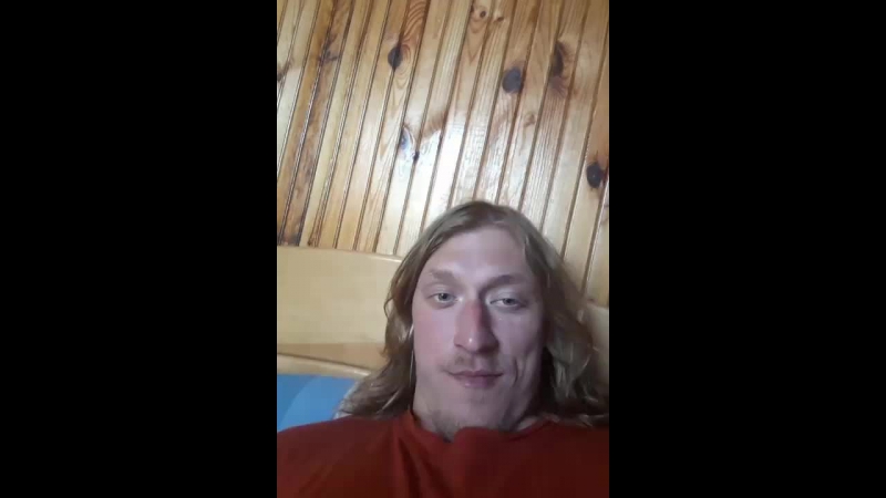 молча глазами