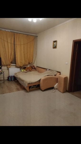 Срочно сдаётся комната в трехкомнатной квартире.<br>Находится по адресу ул Рязанский проспект, д.15к1, 7 минут пешком до мцк Нижегородская и 20 минут на автобусе до метро Марксистская/Таганская.<br>В квартире имеется всё для комфортного проживания (стиральная машинка, микроволновая печь, духовка). В квартире живут ещё две девушки, в двух других комнатах.<br>Цена 22500 первый месяц (с залогом), последующие месяцы 15000 + кварплата (около 1000) и интернет (приставка с большой плазмой - 500)<br>Ищем чистоплотную, адекватную девушку до 30 лет.<br><br> Зотова - фото Фото: Срочно сдаётся комната в трехкомнатной квартире.<br>Находится по адресу ул Рязанский проспект, д.15к1, 7 минут пешком до мцк Нижегородская и 20 минут на автобусе до метро Марксистская/Таганская.<br>В квартире имеется всё для комфортного проживания (стиральная машинка, микроволновая печь, духовка). В квартире живут ещё две девушки, в двух других комнатах.<br>Цена 22500 первый месяц (с залогом), последующие месяцы 15000 + кварплата (около 1000) и интернет (приставка с большой плазмой - 500)<br>Ищем чистоплотную, адекватную девушку до 30 лет.<br><br> Зотова
