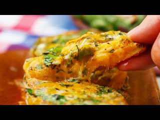 The Best Cheesy Garlic Bread Ever