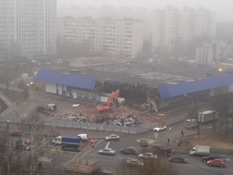 КОММУНАРСКАЯ ЛИНИЯ. НА ЭТОМ МЕСТЕ БУДЕТ СТАНЦИЯ МЕТРО Это картинка