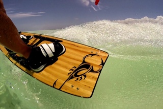 Kiteboarding splitboard construction