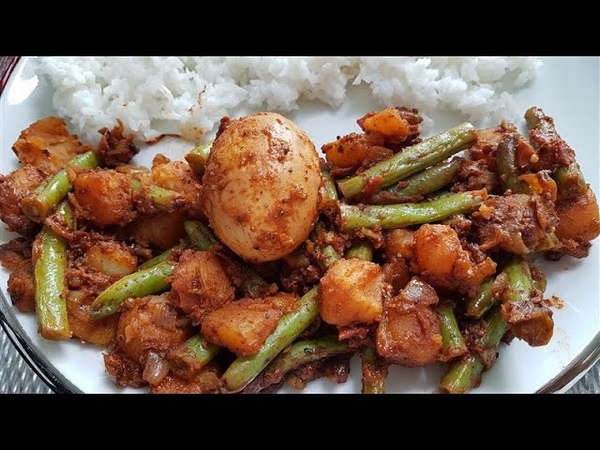 Vegetarian Green Beans and Mini Potatoes in Masala