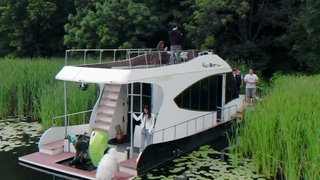 Прогулки по реке Воронеж яхта VoltBoat